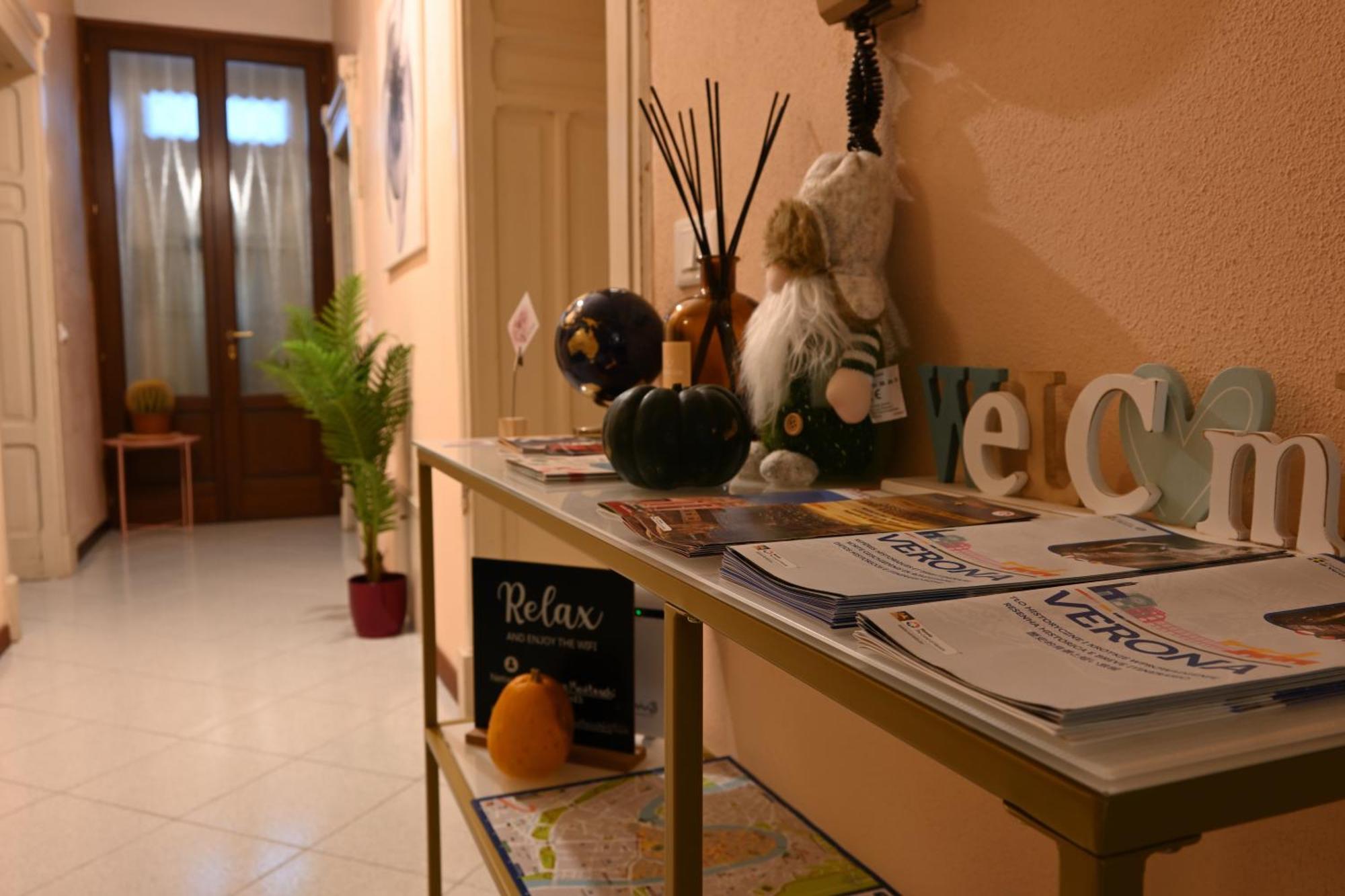 Dimora Montecchi Hotel Verona Eksteriør billede